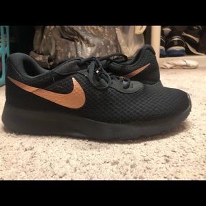 Size 11 Nike Athletic Shoes! Only worn once!